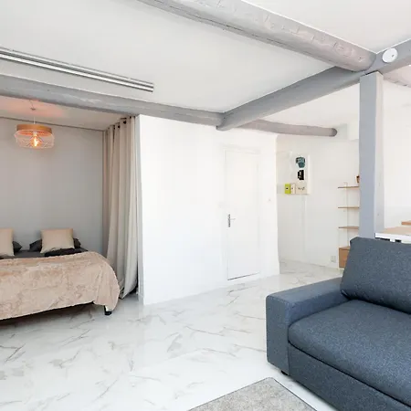 Renoveted - - Ac Cannes