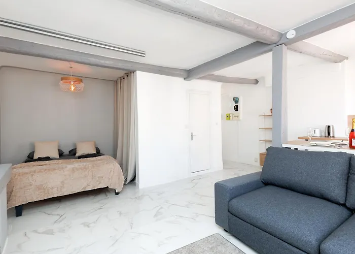 Renoveted - - Ac كان